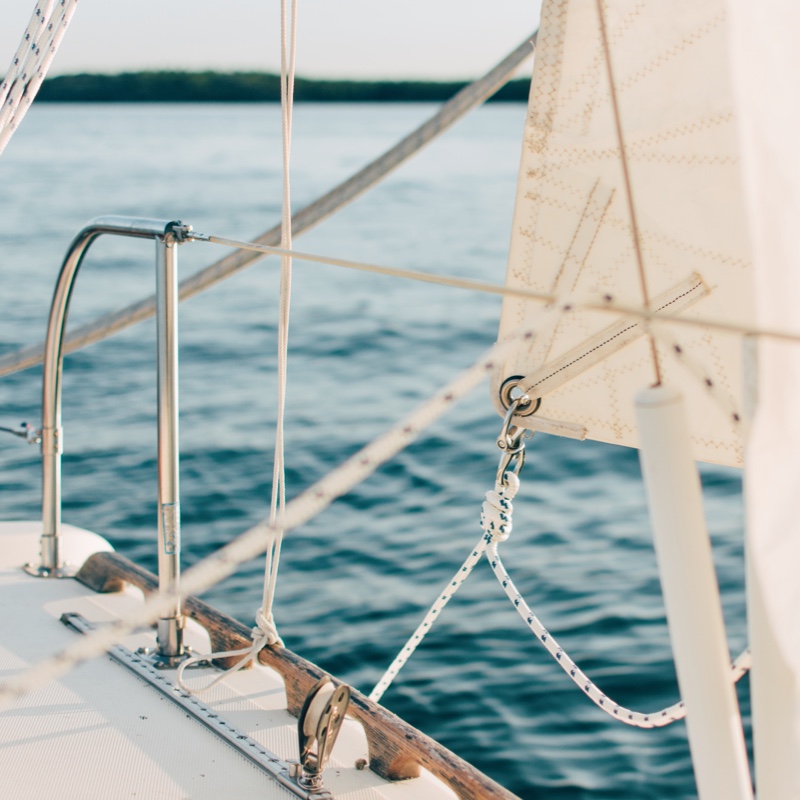 A view of the pulley for the sails on a boat